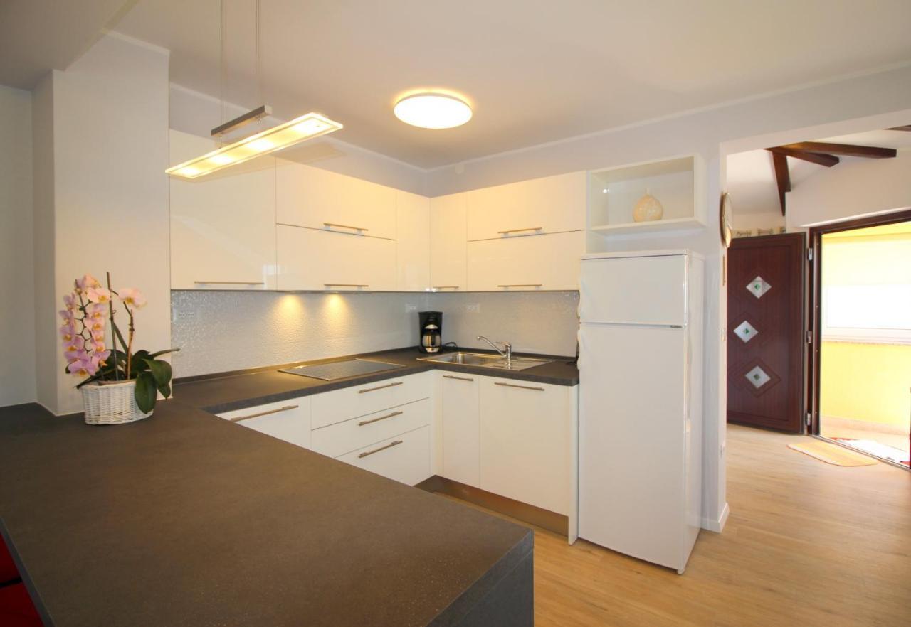 Apartments Tancel Porec Bagian luar foto