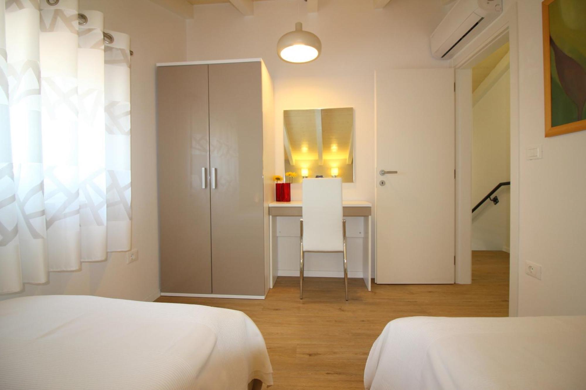 Apartments Tancel Porec Ruang foto